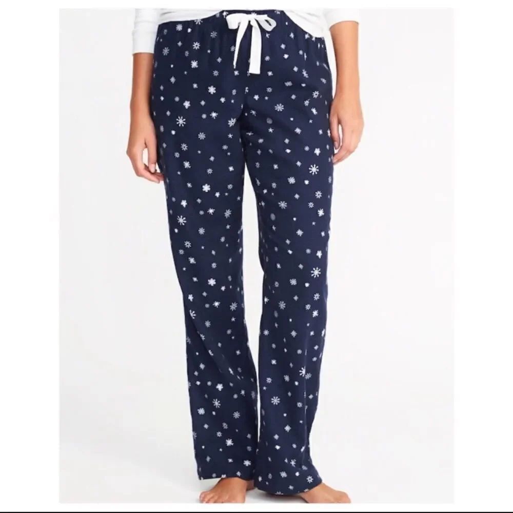 ✨ Old Navy Women’s Flannel Sleep Pants✨